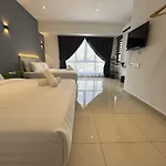 Maca Hotel By Sky Hive