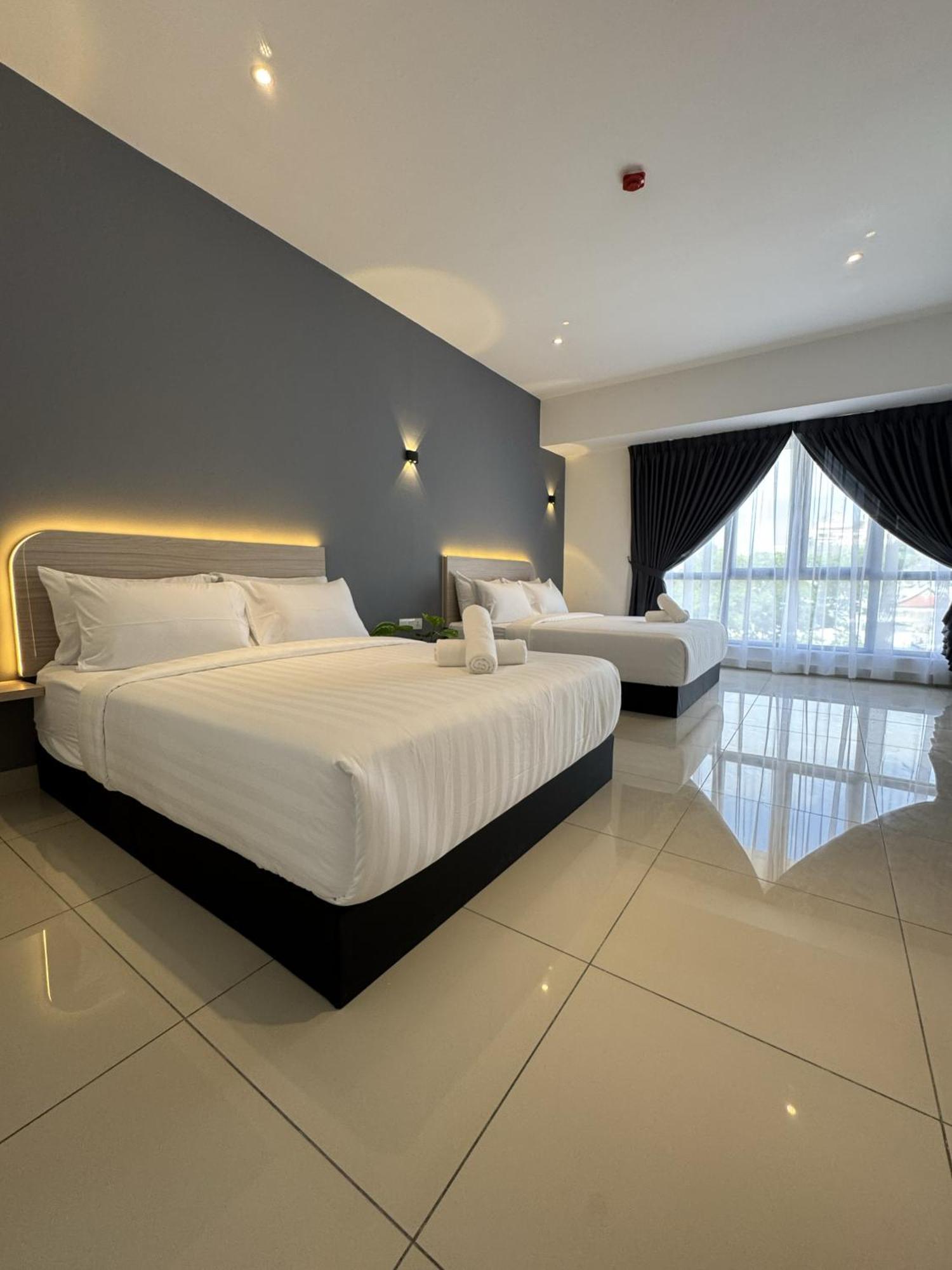Maca By Sky Hive Hotel *