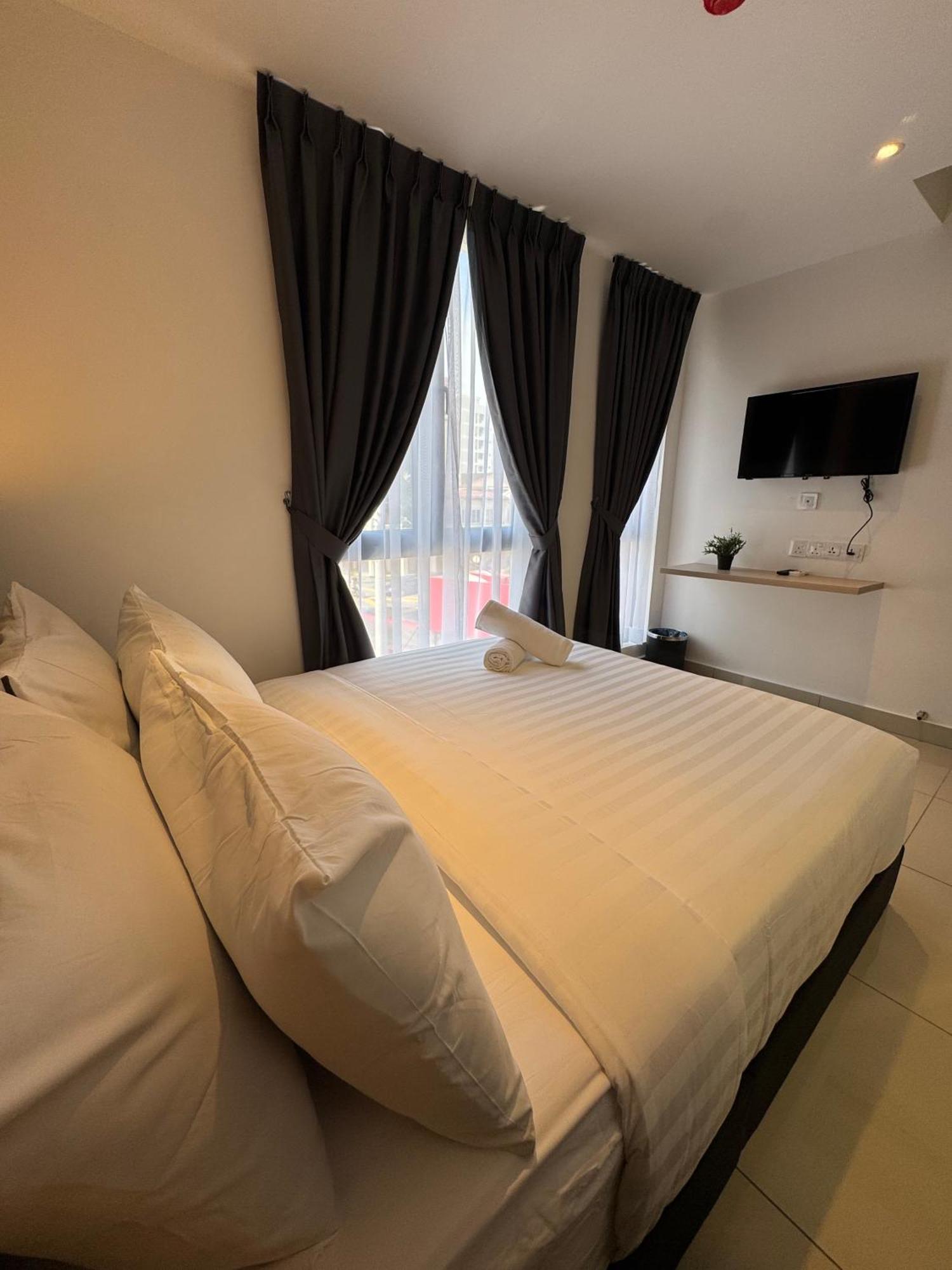 Maca By Sky Hive Hotel