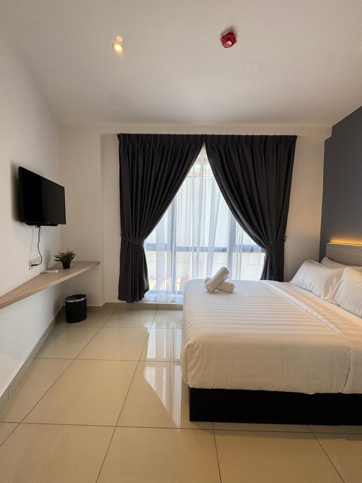 Maca By Sky Hive Hotel George Town