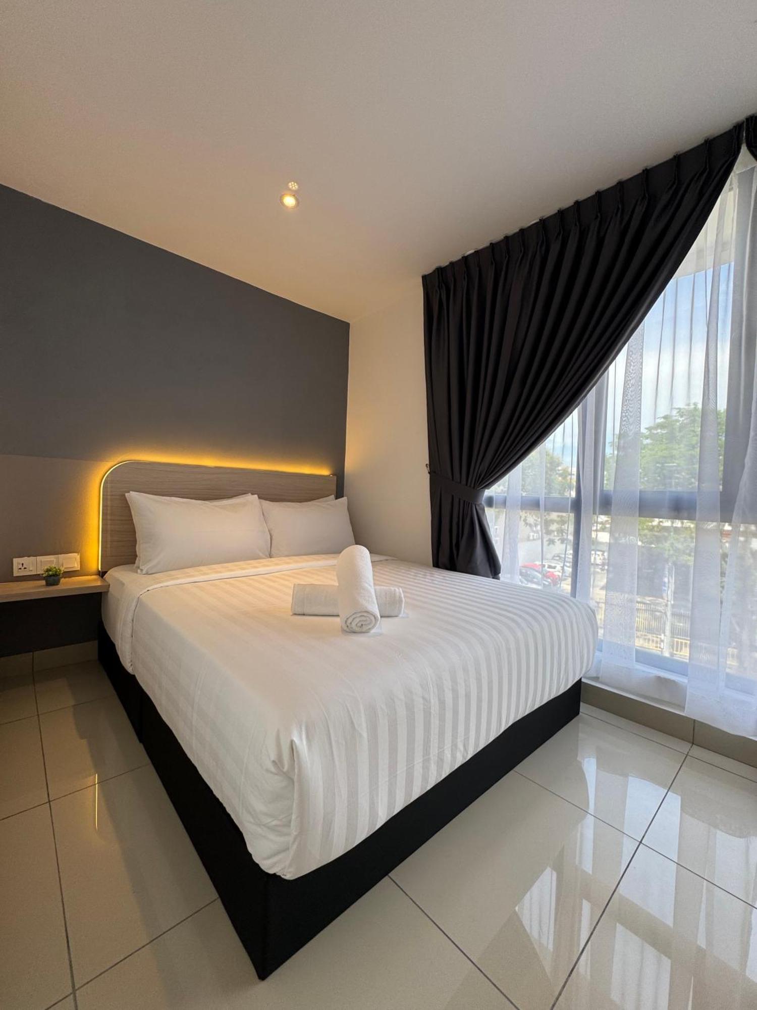 Maca By Sky Hive * George Town