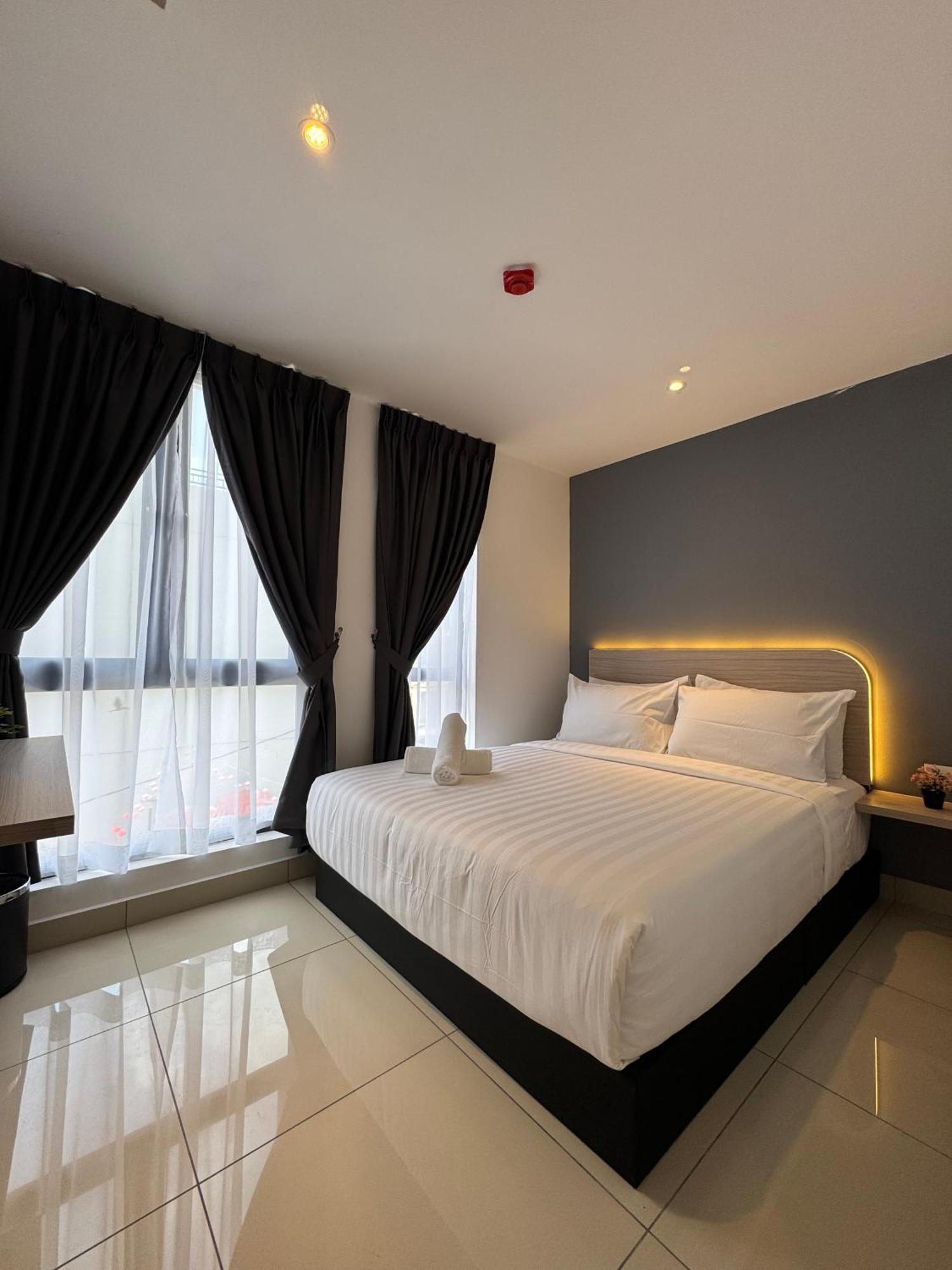 Maca By Sky Hive Hotel George Town