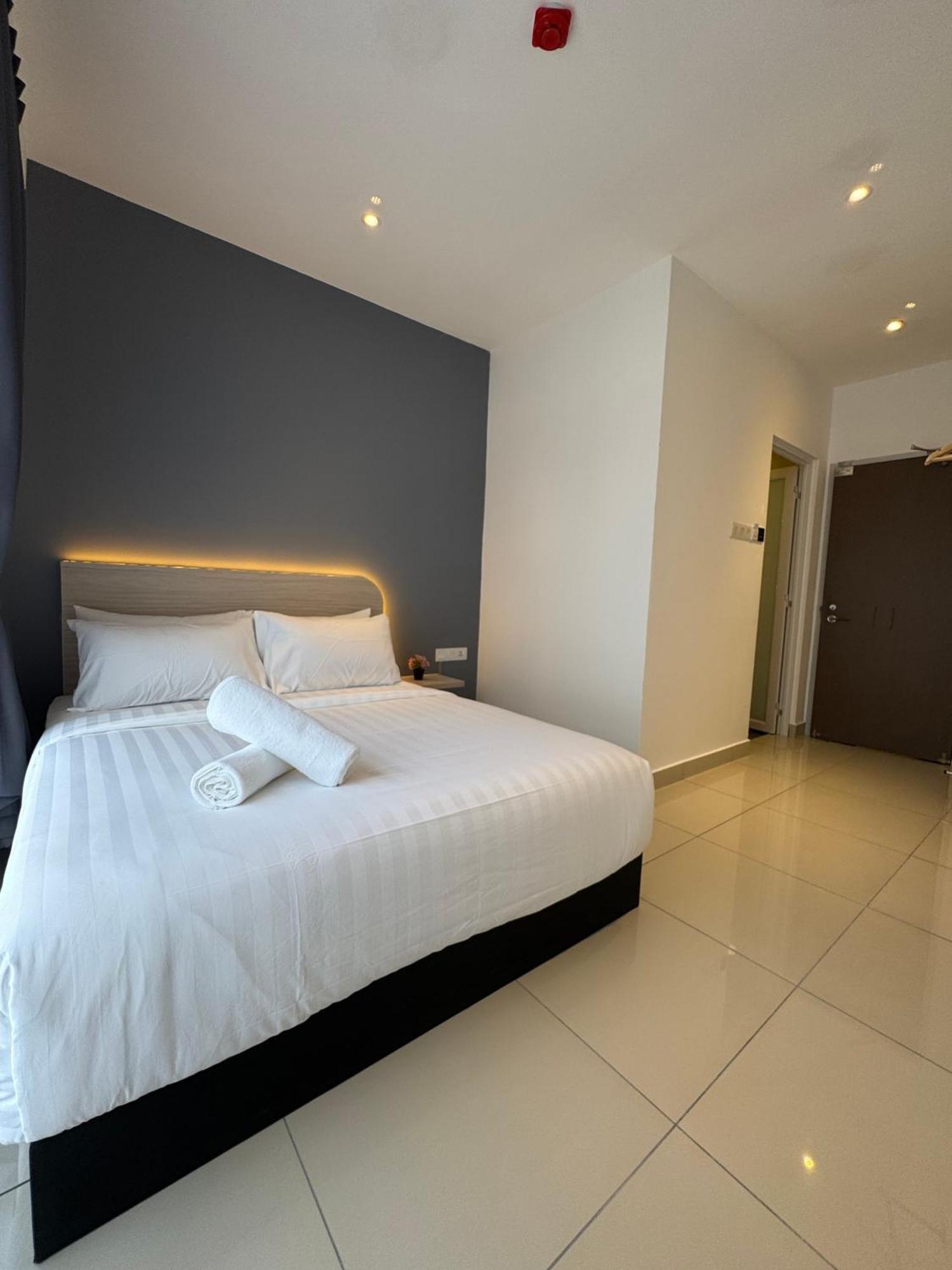 Maca By Sky Hive Hotel