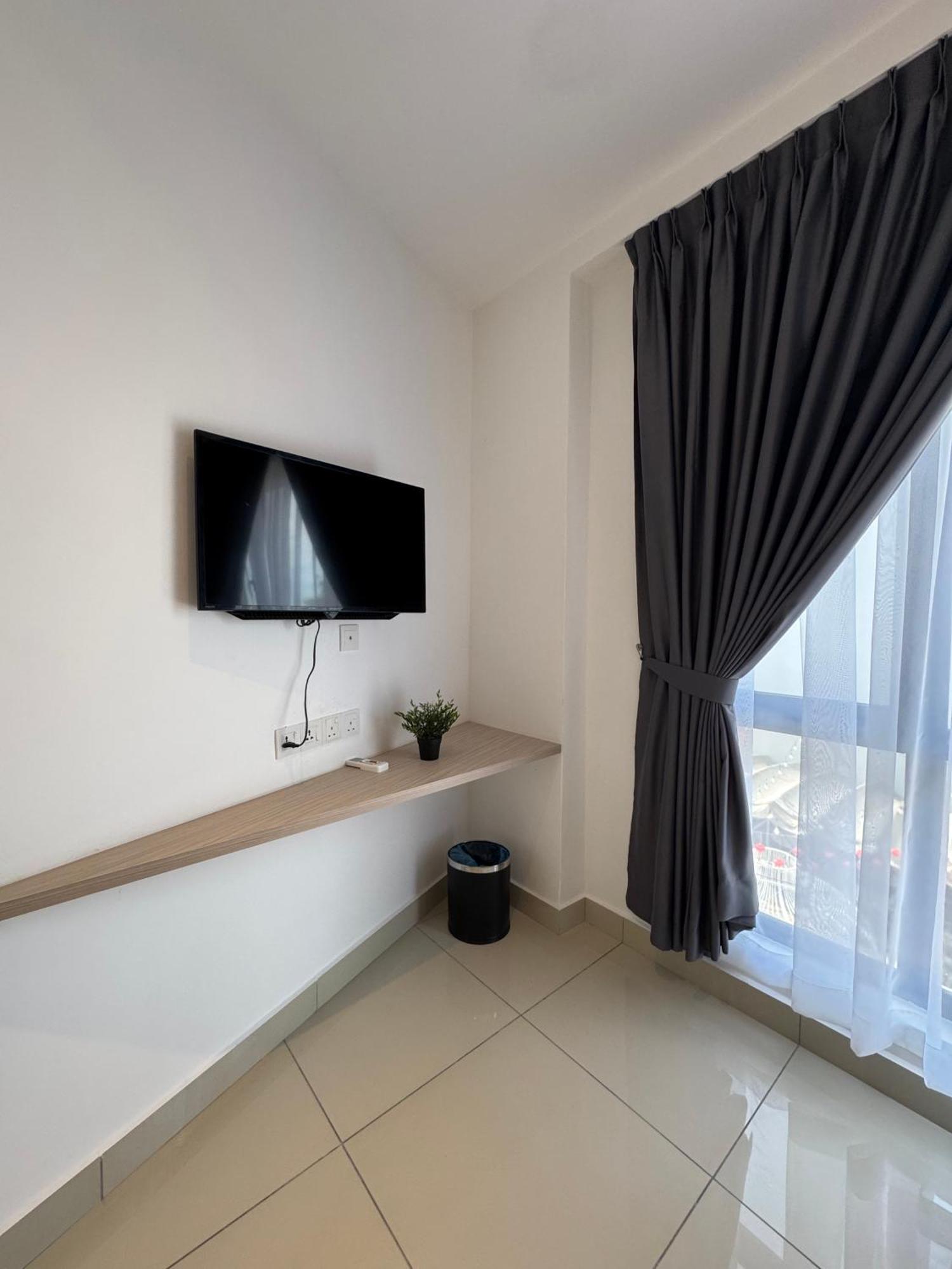 Maca By Sky Hive Hotel